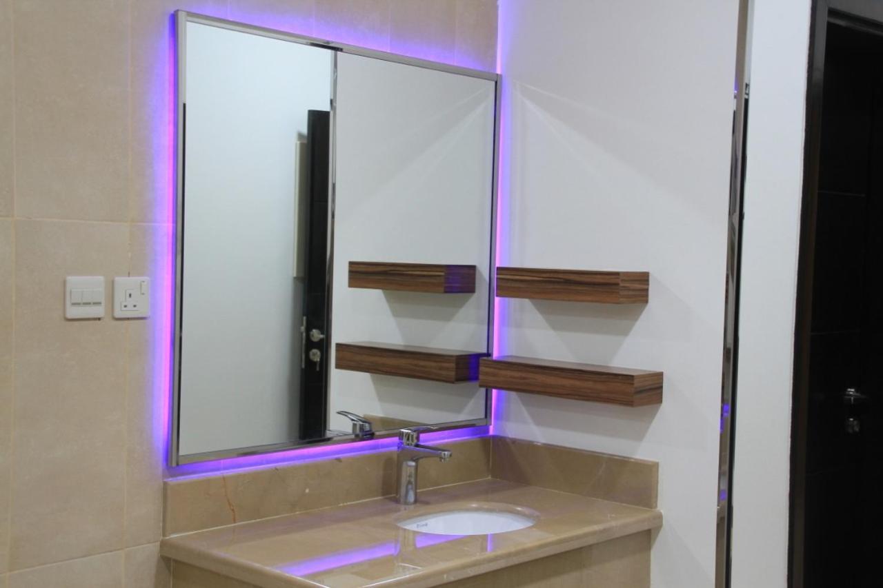 Skoon Hotel Apartments ナジュラーン エクステリア 写真